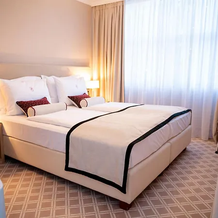 Park 4* Siroki Brijeg