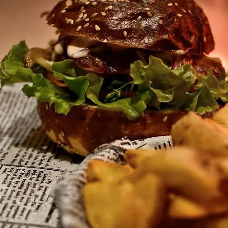 Park Отель Siroki Brijeg