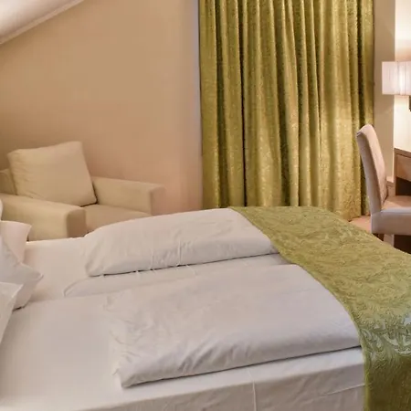 Park 4* Siroki Brijeg